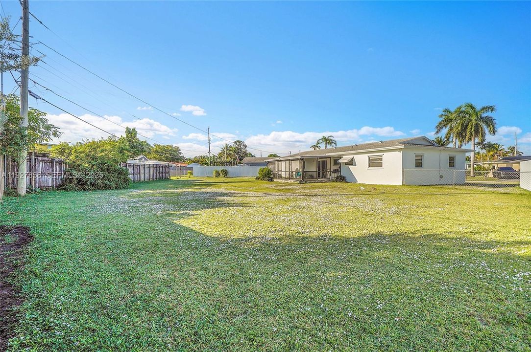 En Venta: $585,000 (3 camas, 2 baños, 1152 Pies cuadrados)