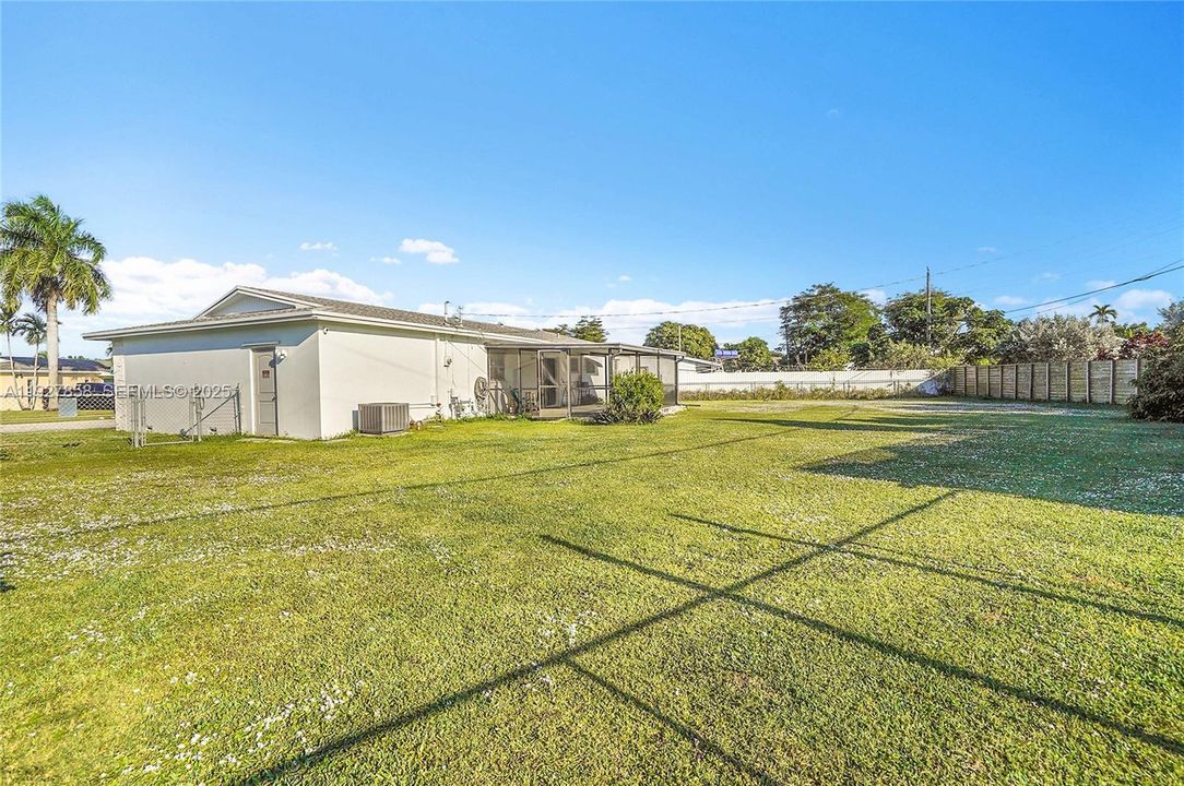 En Venta: $585,000 (3 camas, 2 baños, 1152 Pies cuadrados)