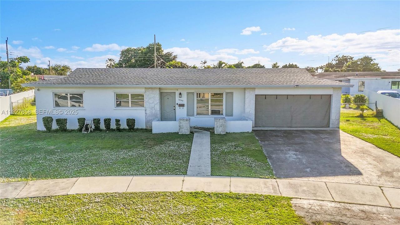 En Venta: $585,000 (3 camas, 2 baños, 1152 Pies cuadrados)