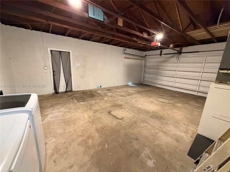 На продажу: $568,000 (3 спален, 2 ванн, 1152 Квадратных фут)