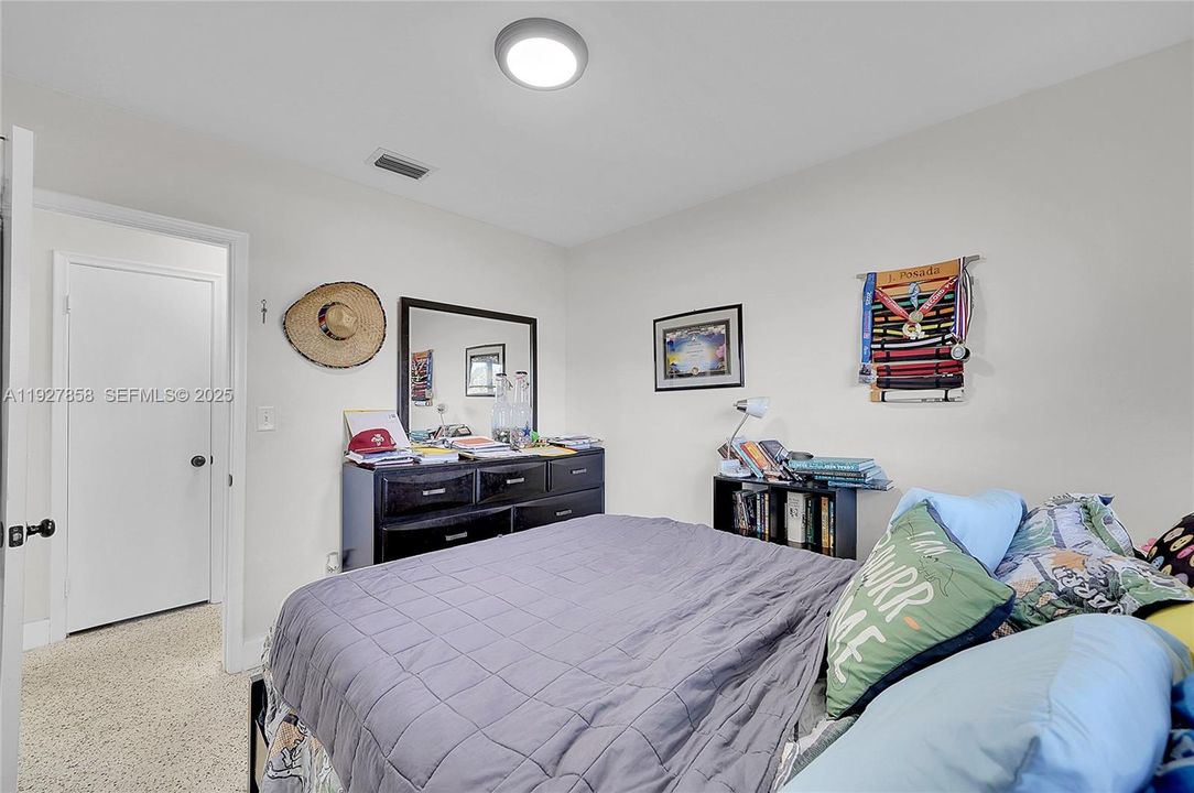 En Venta: $585,000 (3 camas, 2 baños, 1152 Pies cuadrados)