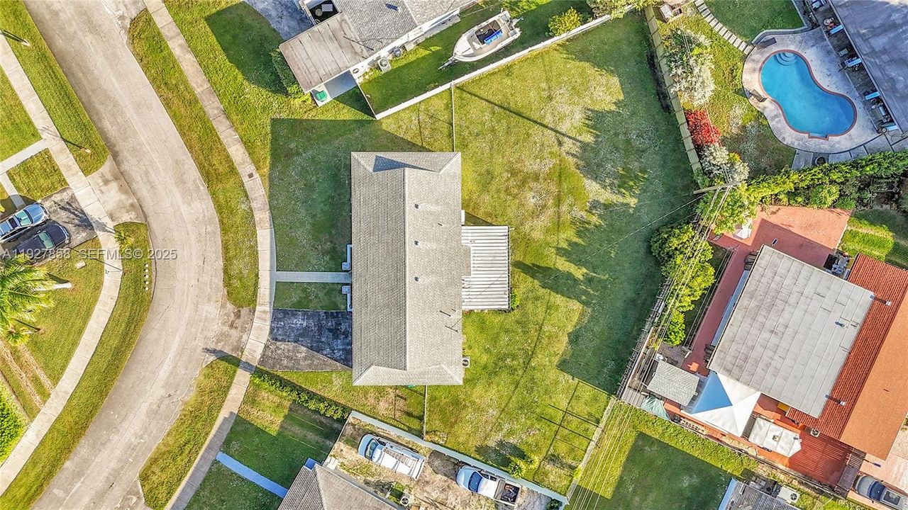 En Venta: $585,000 (3 camas, 2 baños, 1152 Pies cuadrados)