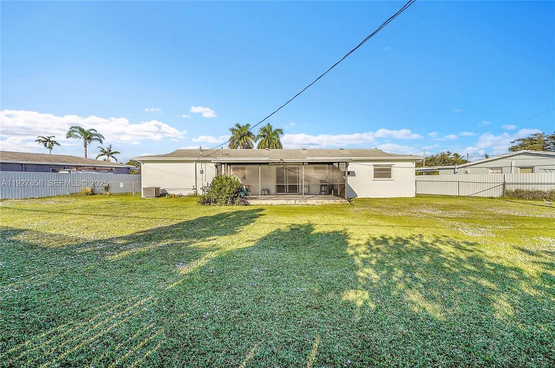 En Venta: $585,000 (3 camas, 2 baños, 1152 Pies cuadrados)