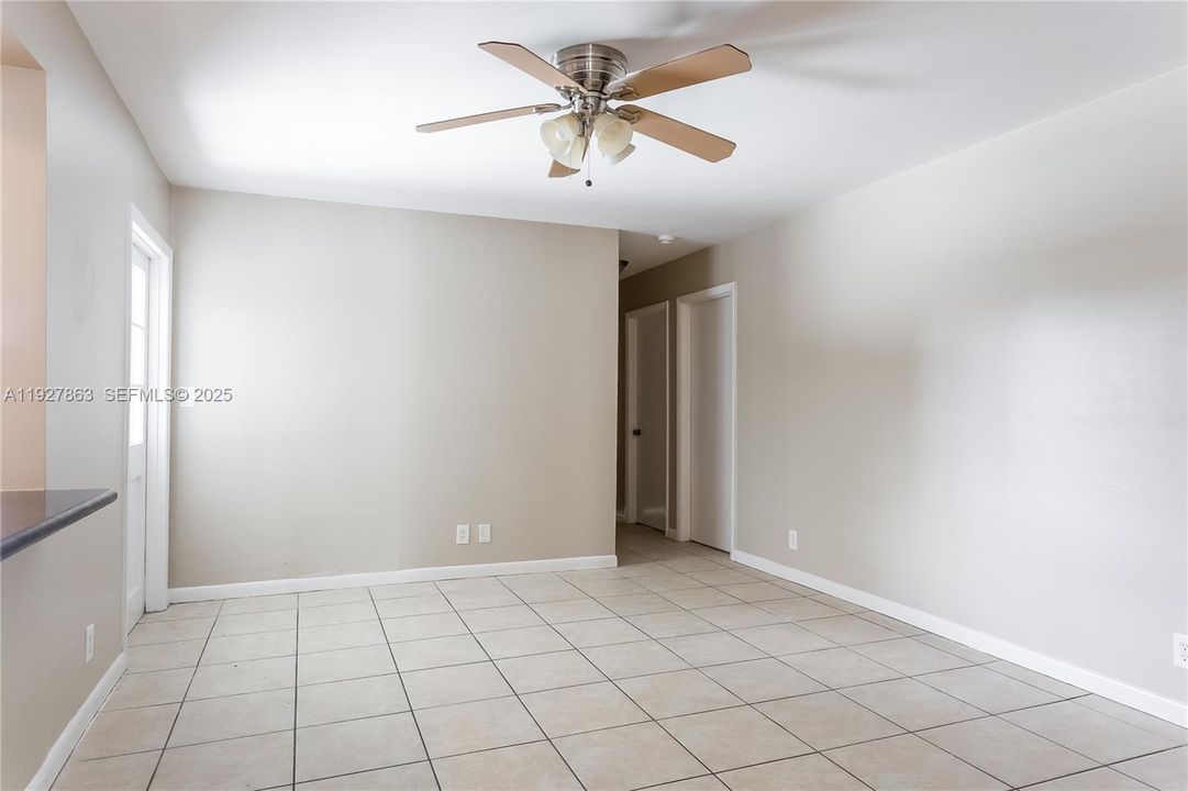 For Rent: $3,325 (4 beds, 2 baths, 1870 Square Feet)
