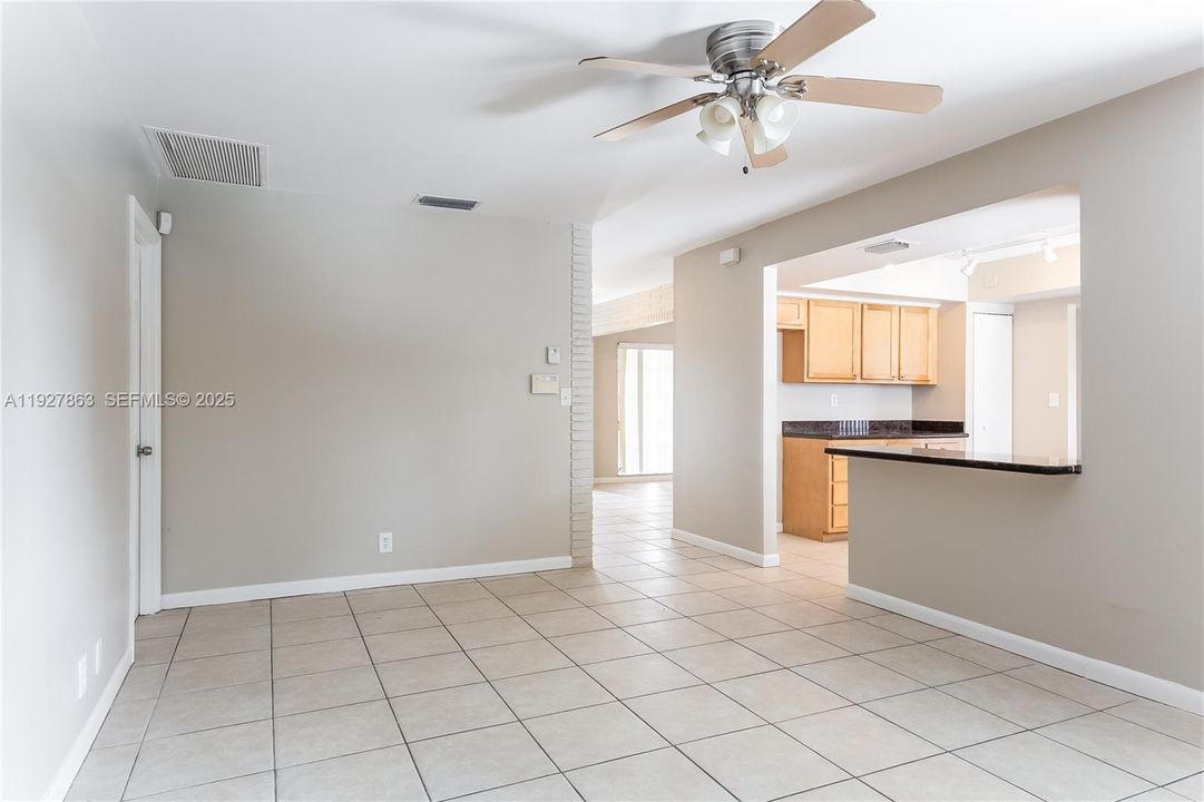For Rent: $3,325 (4 beds, 2 baths, 1870 Square Feet)