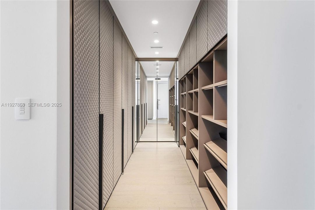 En Venta: $10,250,000 (4 camas, 5 baños, 0 Pies cuadrados)