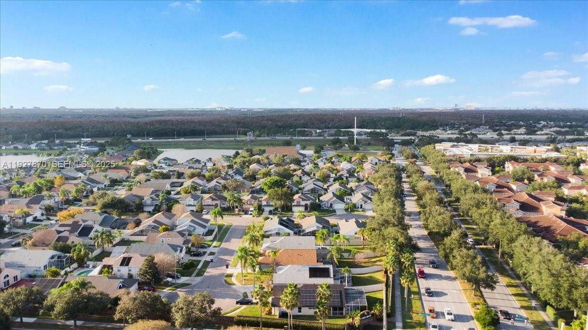 En Venta: $499,000 (3 camas, 2 baños, 1590 Pies cuadrados)