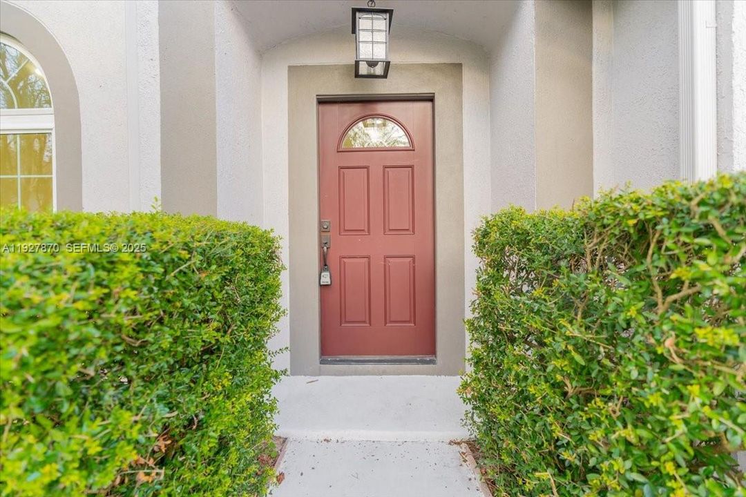 En Venta: $499,000 (3 camas, 2 baños, 1590 Pies cuadrados)