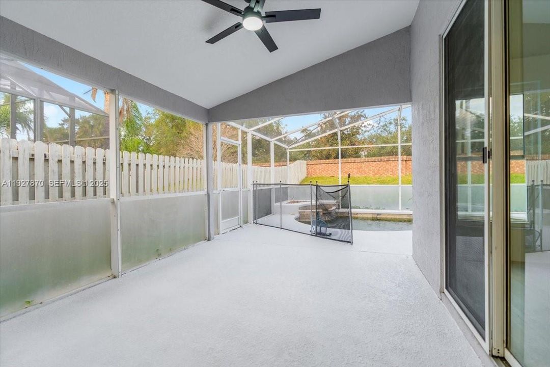 En Venta: $499,000 (3 camas, 2 baños, 1590 Pies cuadrados)