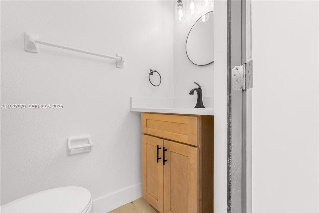 En Venta: $499,000 (3 camas, 2 baños, 1590 Pies cuadrados)