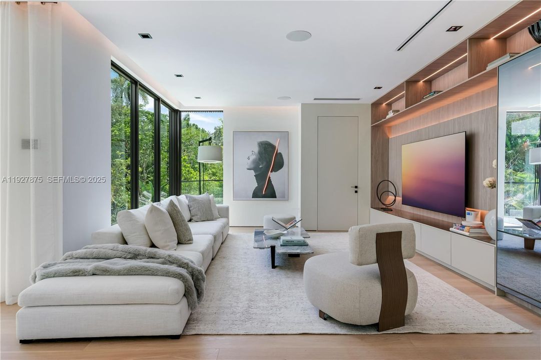 For Sale: $9,250,000 (7 beds, 7 baths, 0 Square Feet)