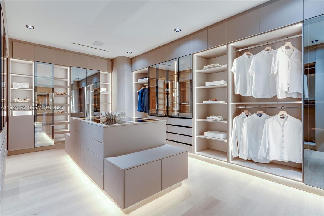 For Sale: $9,250,000 (7 beds, 7 baths, 0 Square Feet)