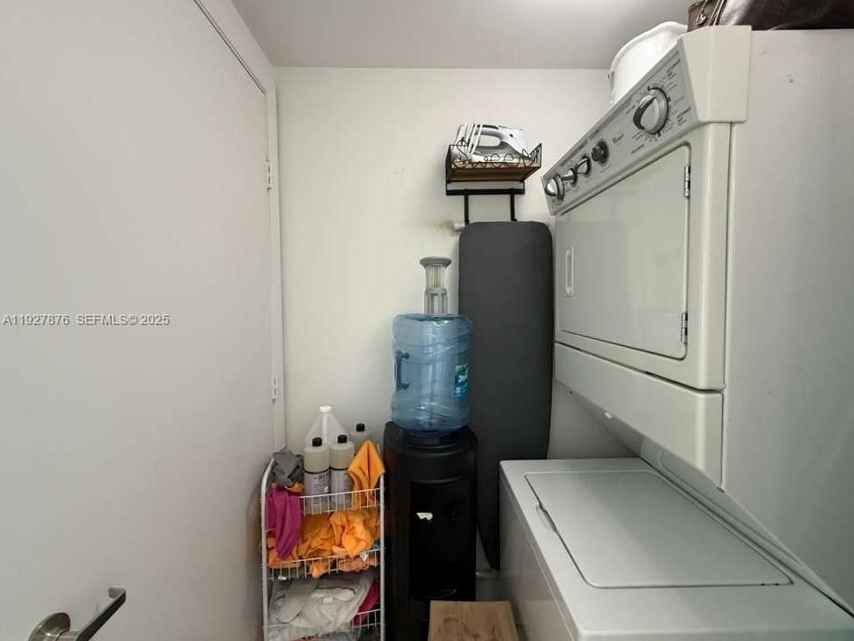 В аренду: $5,500 (2 спален, 2 ванн, 1255 Квадратных фут)