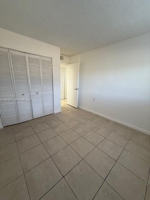 В аренду: $1,900 (3 спален, 2 ванн, 918 Квадратных фут)