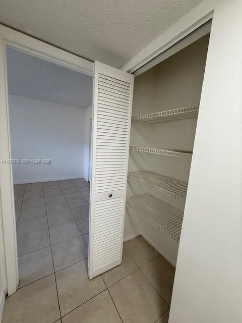 В аренду: $1,900 (3 спален, 2 ванн, 918 Квадратных фут)