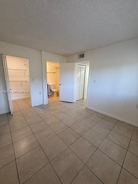 В аренду: $1,900 (3 спален, 2 ванн, 918 Квадратных фут)