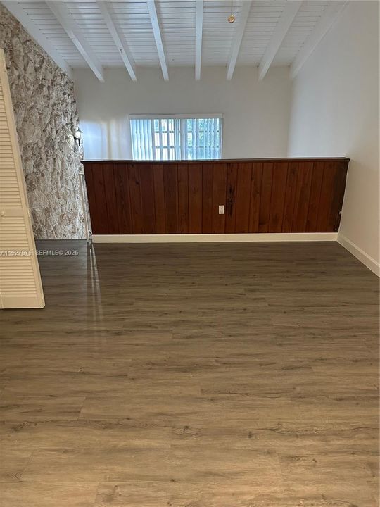 В аренду: $1,900 (1 спален, 1 ванн, 693 Квадратных фут)