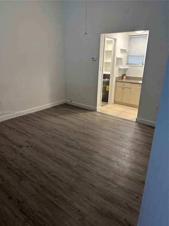 В аренду: $1,900 (1 спален, 1 ванн, 693 Квадратных фут)