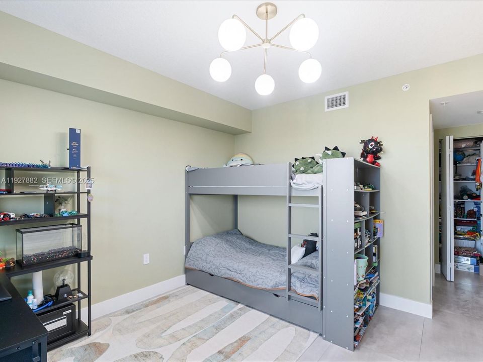 En Venta: $1,200,000 (2 camas, 3 baños, 1541 Pies cuadrados)