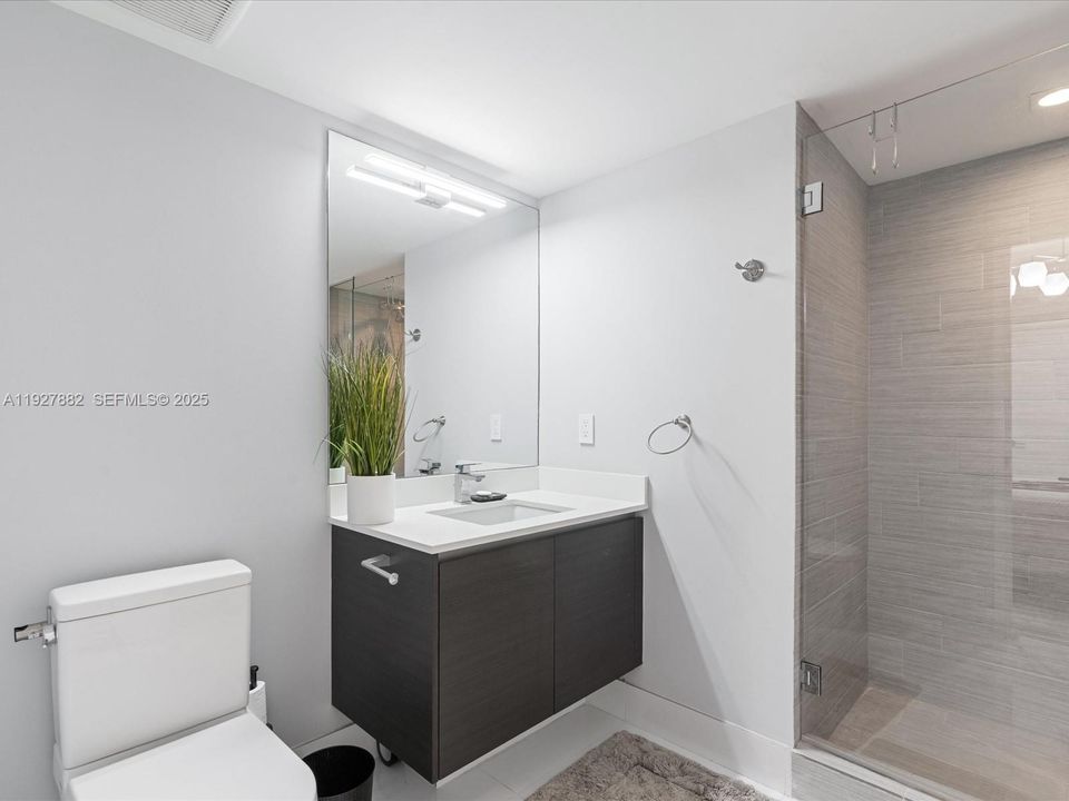 En Venta: $1,200,000 (2 camas, 3 baños, 1541 Pies cuadrados)