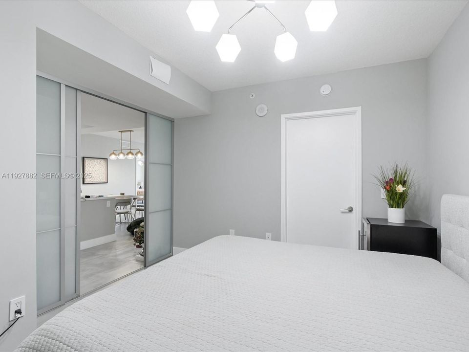 En Venta: $1,200,000 (2 camas, 3 baños, 1541 Pies cuadrados)