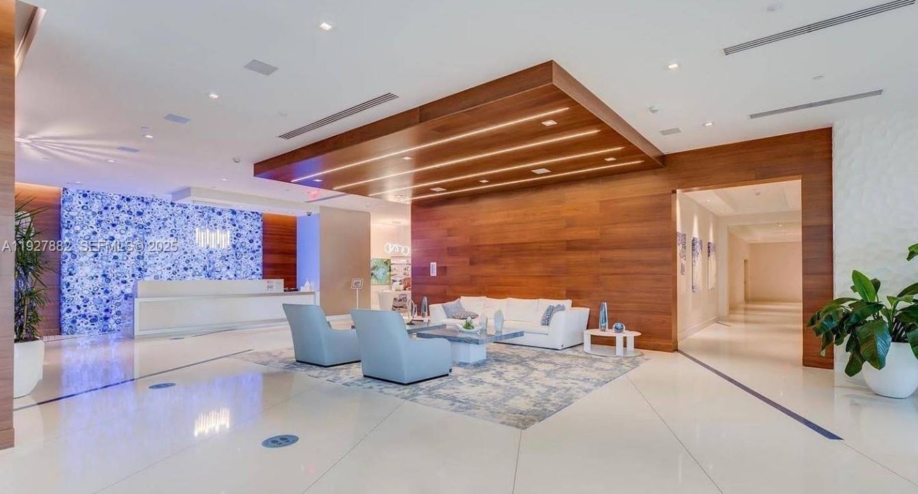 En Venta: $1,200,000 (2 camas, 3 baños, 1541 Pies cuadrados)