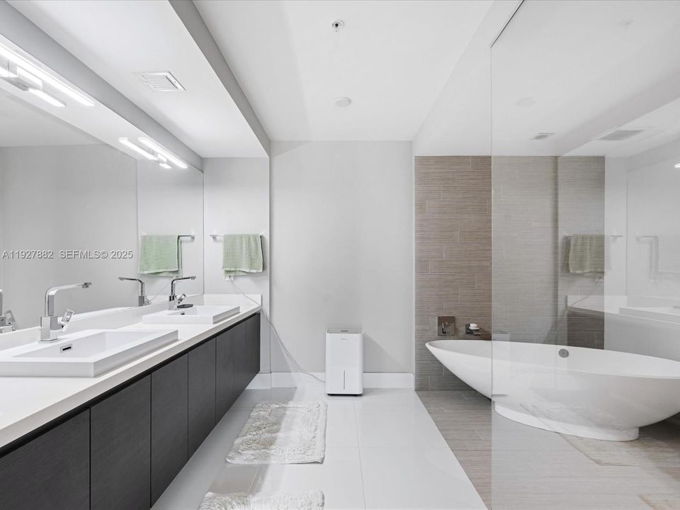 En Venta: $1,200,000 (2 camas, 3 baños, 1541 Pies cuadrados)