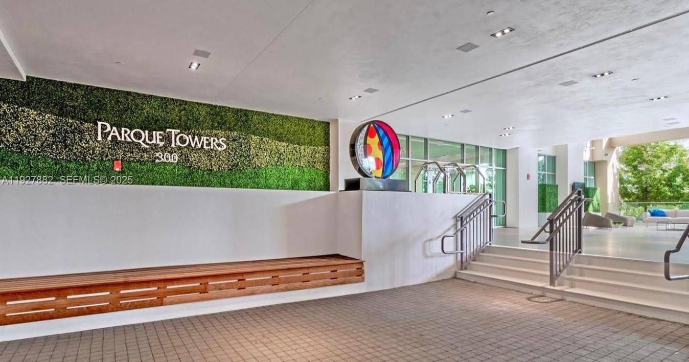 En Venta: $1,200,000 (2 camas, 3 baños, 1541 Pies cuadrados)