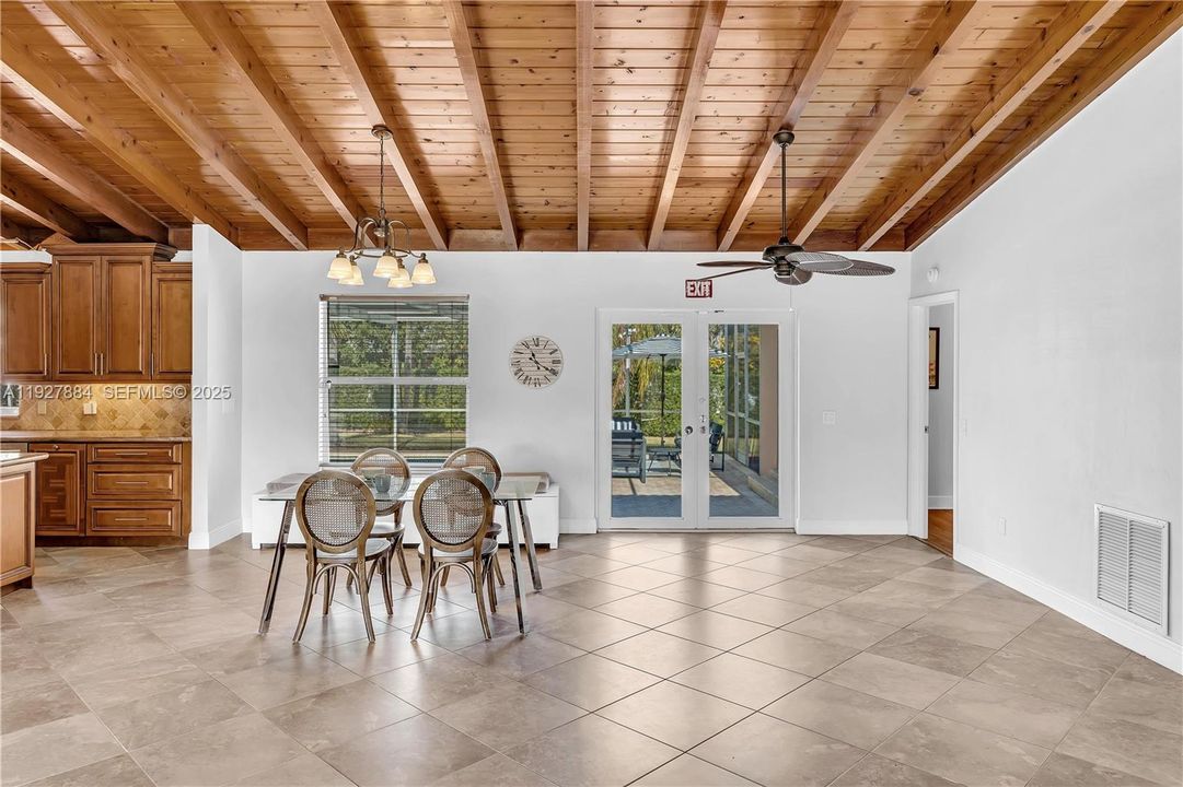 For Sale: $920,000 (3 beds, 3 baths, 1830 Square Feet)