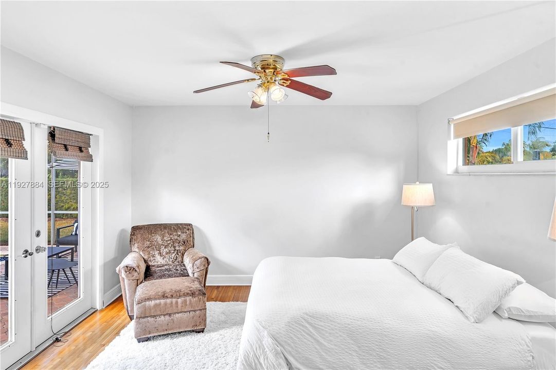 For Sale: $920,000 (3 beds, 3 baths, 1830 Square Feet)