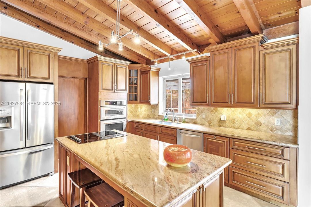 For Sale: $920,000 (3 beds, 3 baths, 1830 Square Feet)