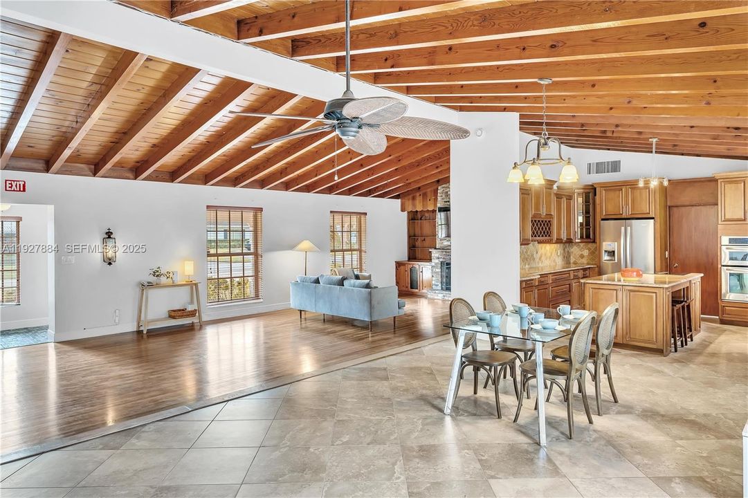 For Sale: $920,000 (3 beds, 3 baths, 1830 Square Feet)