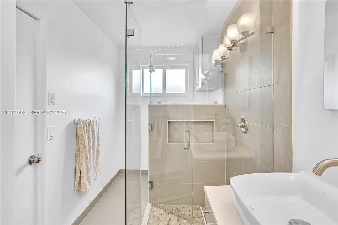 For Sale: $920,000 (3 beds, 3 baths, 1830 Square Feet)