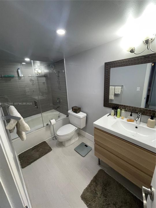 待售: $309,900 (2 贝兹, 2 浴室, 1075 平方英尺)