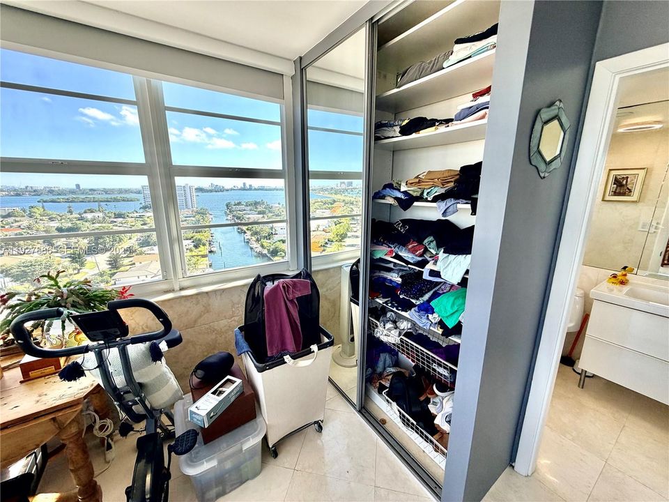 待售: $380,000 (2 贝兹, 2 浴室, 1188 平方英尺)