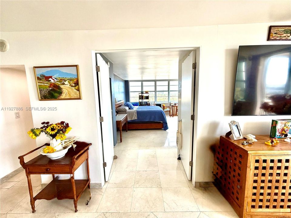 待售: $380,000 (2 贝兹, 2 浴室, 1188 平方英尺)