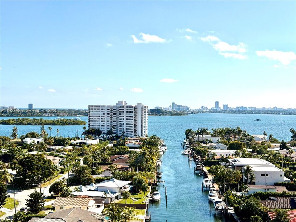 待售: $380,000 (2 贝兹, 2 浴室, 1188 平方英尺)