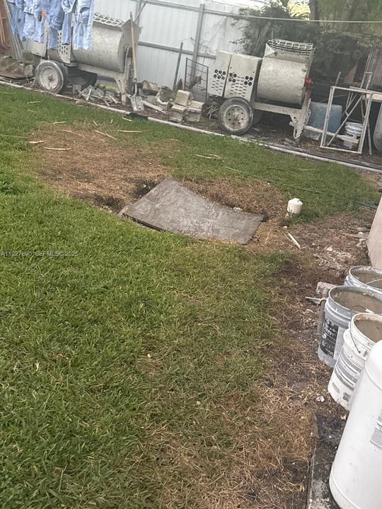 待售: $999,999 (3 贝兹, 2 浴室, 2560 平方英尺)