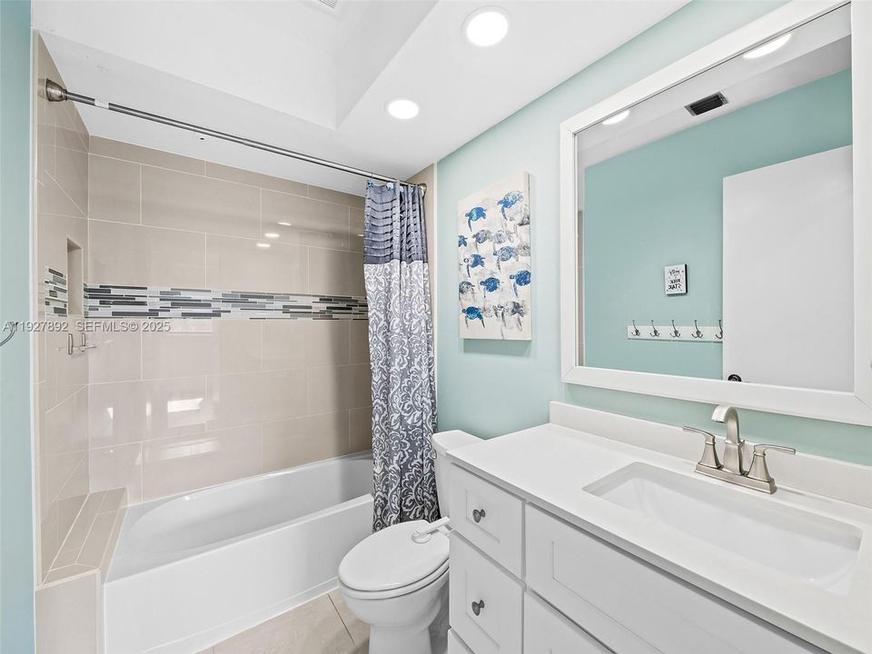 На продажу: $569,900 (4 спален, 2 ванн, 2223 Квадратных фут)