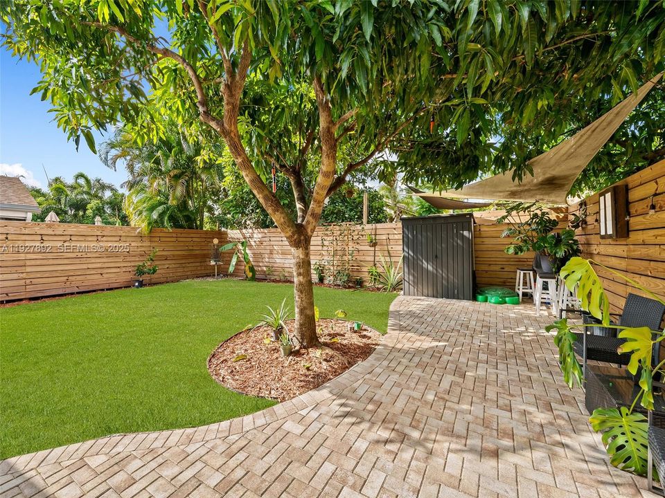 На продажу: $569,900 (4 спален, 2 ванн, 2223 Квадратных фут)