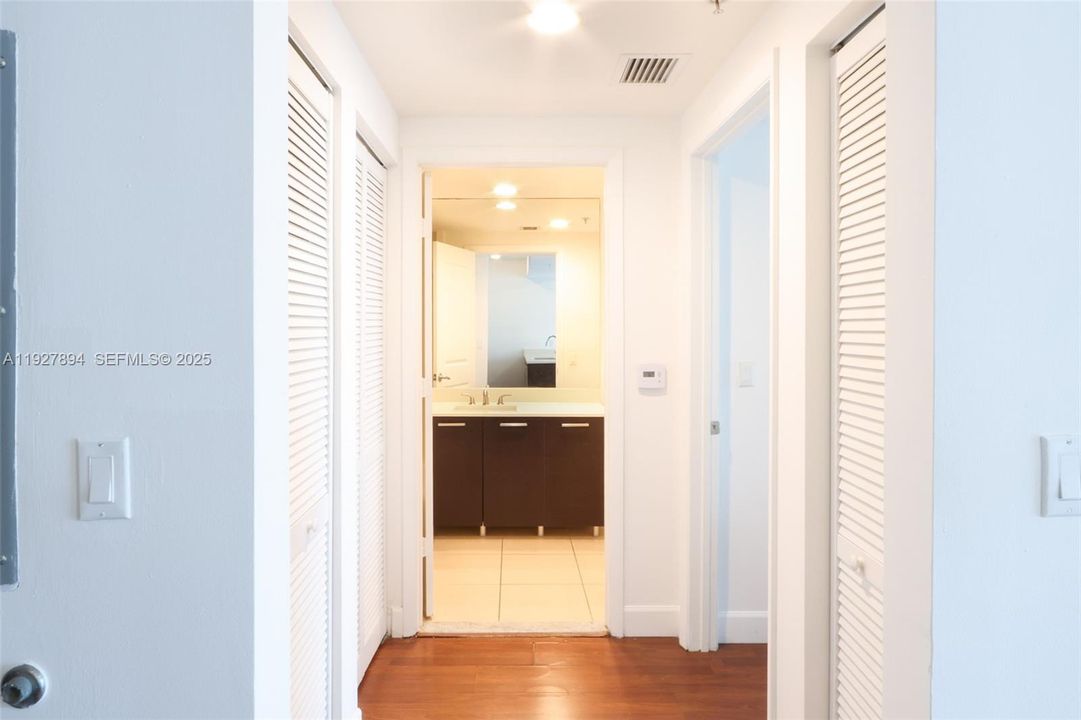 出租: $2,650 (1 贝兹, 1 浴室, 722 平方英尺)