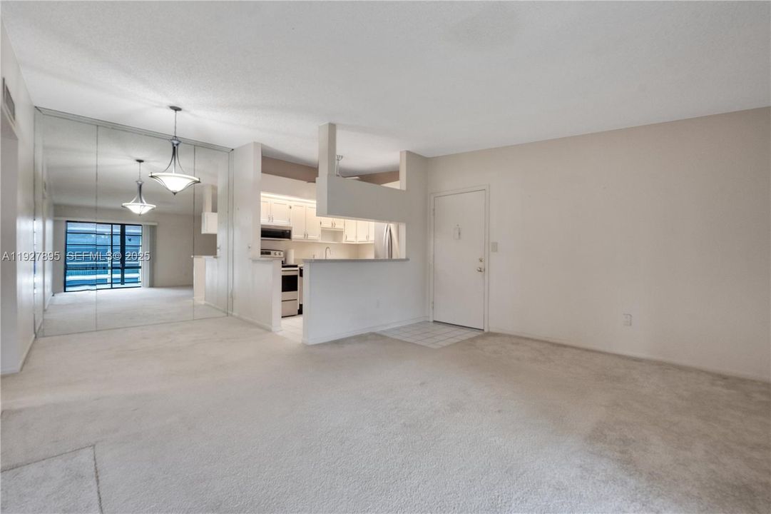 For Sale: $138,000 (2 beds, 2 baths, 827 Square Feet)