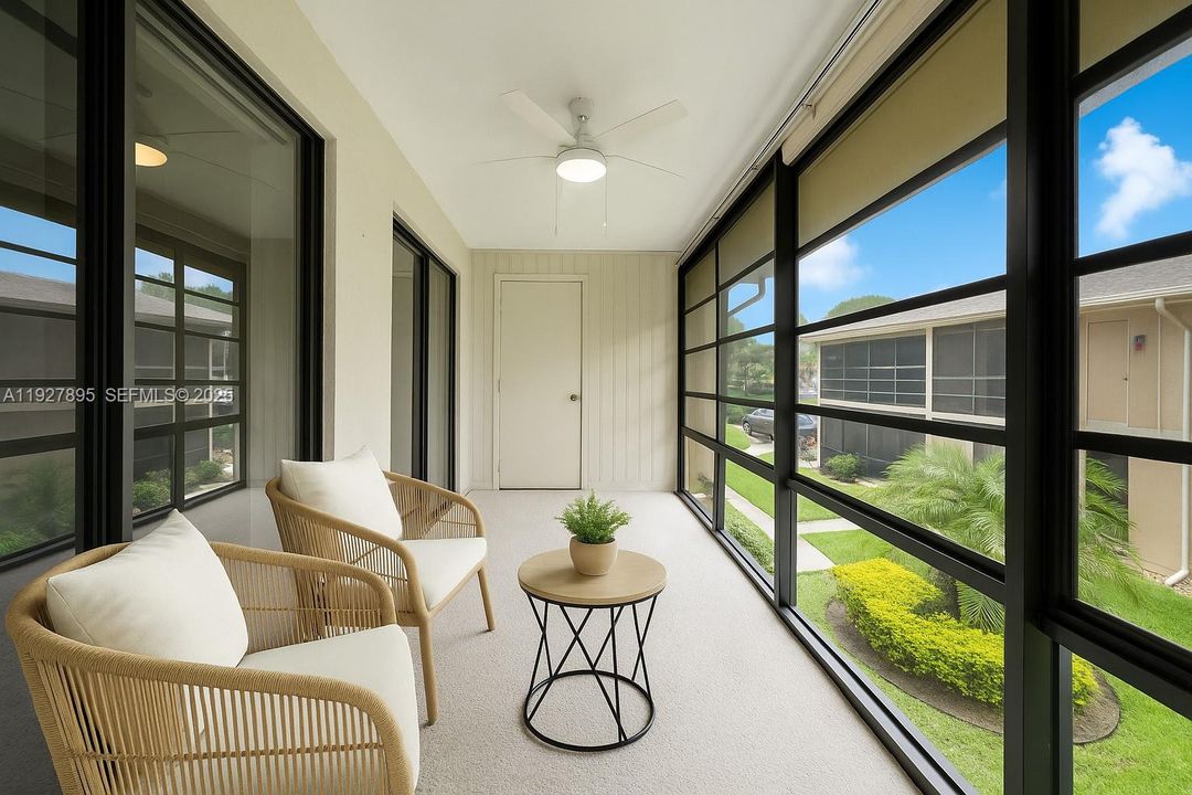 For Sale: $138,000 (2 beds, 2 baths, 827 Square Feet)