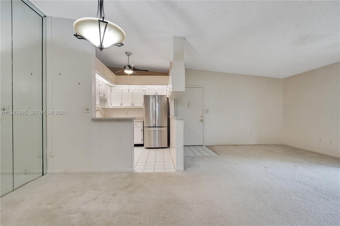 For Sale: $138,000 (2 beds, 2 baths, 827 Square Feet)