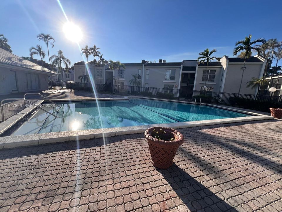 В аренду: $1,550 (2 спален, 1 ванн, 840 Квадратных фут)