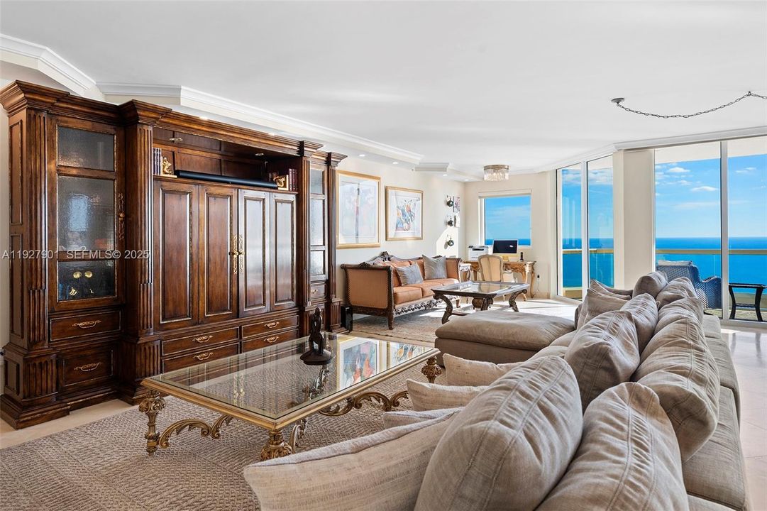 待售: $5,495,000 (5 贝兹, 5 浴室, 4415 平方英尺)