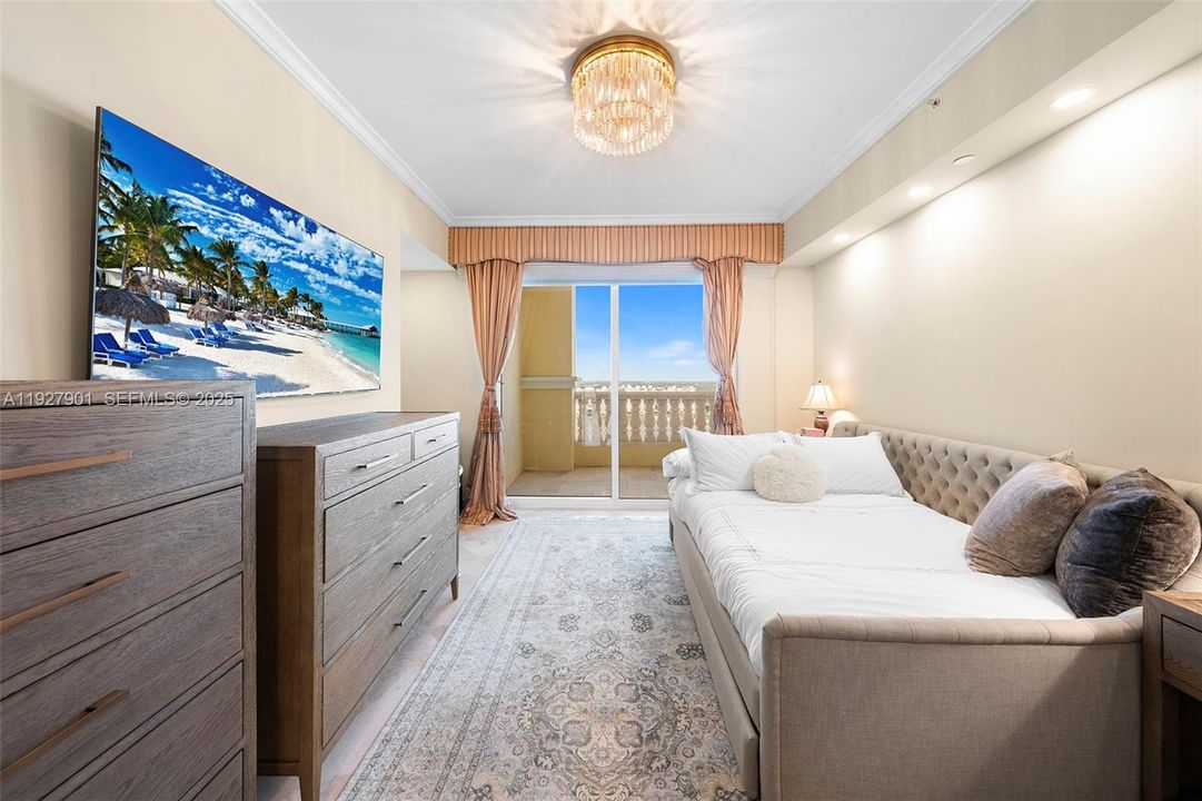 待售: $5,495,000 (5 贝兹, 5 浴室, 4415 平方英尺)