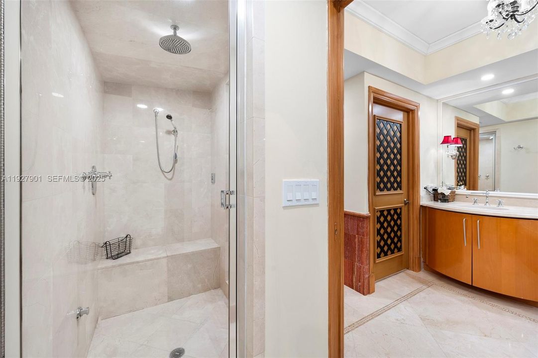 待售: $5,495,000 (5 贝兹, 5 浴室, 4415 平方英尺)