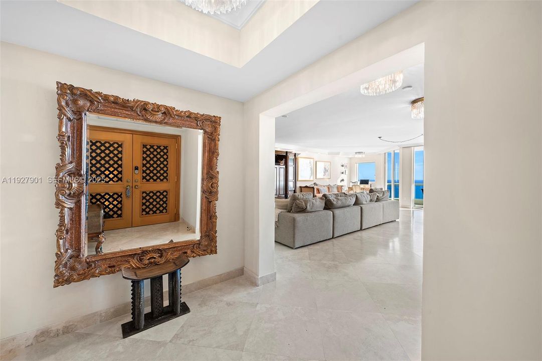 待售: $5,495,000 (5 贝兹, 5 浴室, 4415 平方英尺)