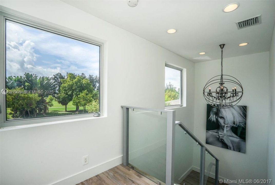 待售: $4,500,000 (5 贝兹, 4 浴室, 4248 平方英尺)